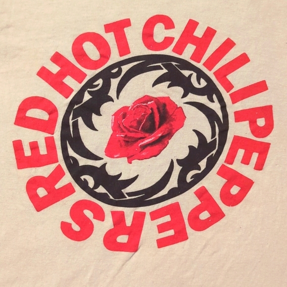 Red Hot Chili Peppers graphic tee - Picture 1 of 5